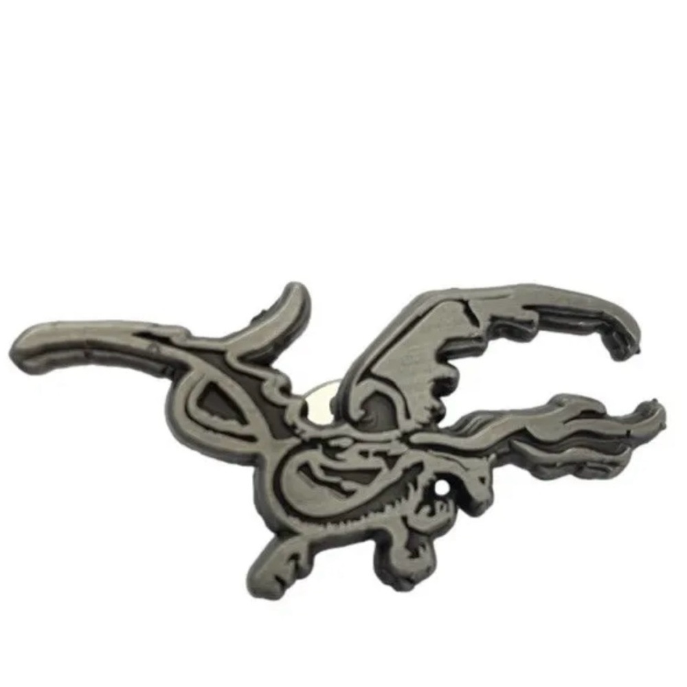 WETA The Hobbit Smaug Dragon Pin Warner Bros Licensed Silver Tone Tm & WBEI S14